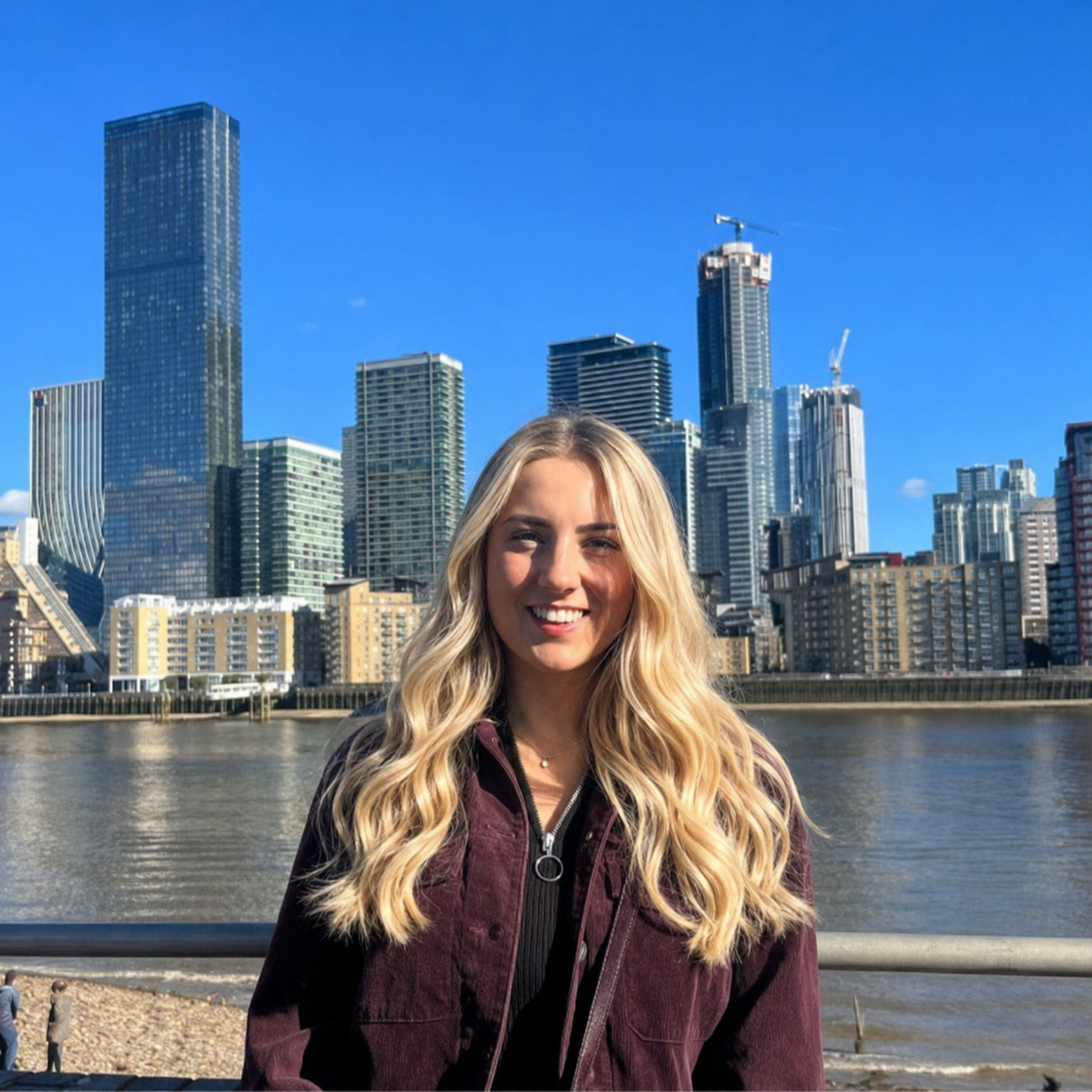 Ozge, founder of Pineapple Digital Marketing